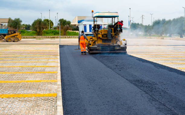 Best Commercial Driveway Pavers  in Belpre, OH